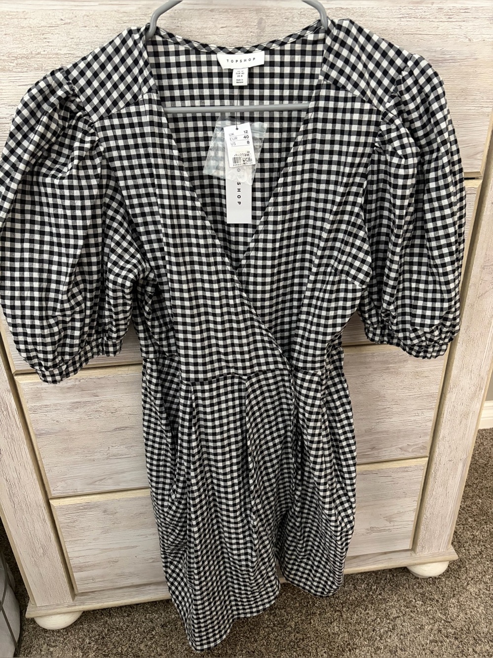Topshop Black & White Gingham Wrap Midi Dress with Puff Sleeves. NWT. Size 8.